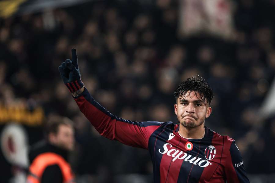 Santiago Castro durante la partita del Bologna contro il Parma in Coppa Italia Santiago Castro durante la partita del Bologna contro il Parma in Coppa Italia
