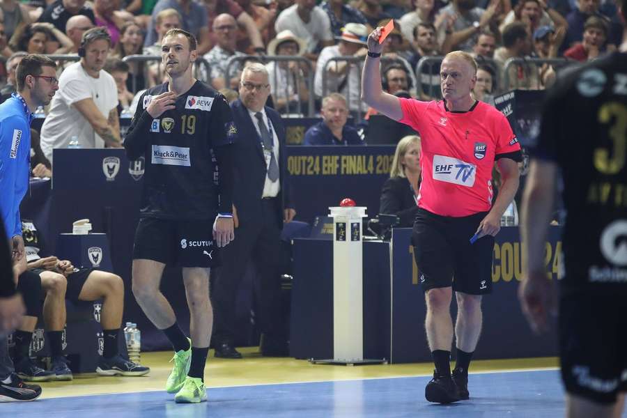 Mathias Gidsel is sent off after eight minutes