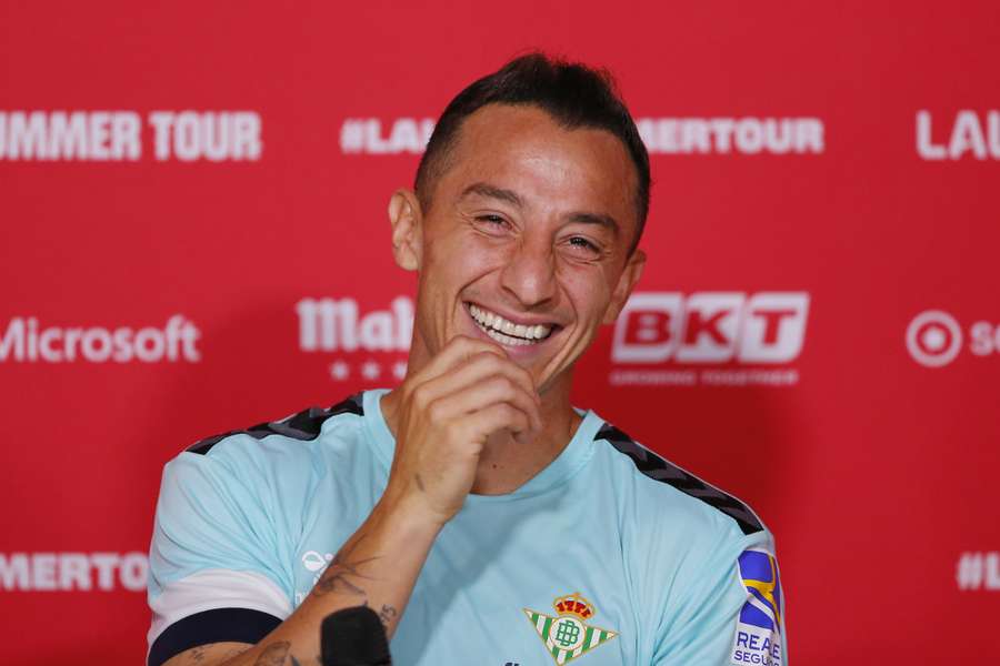 Guardado tijdens een persconferentie