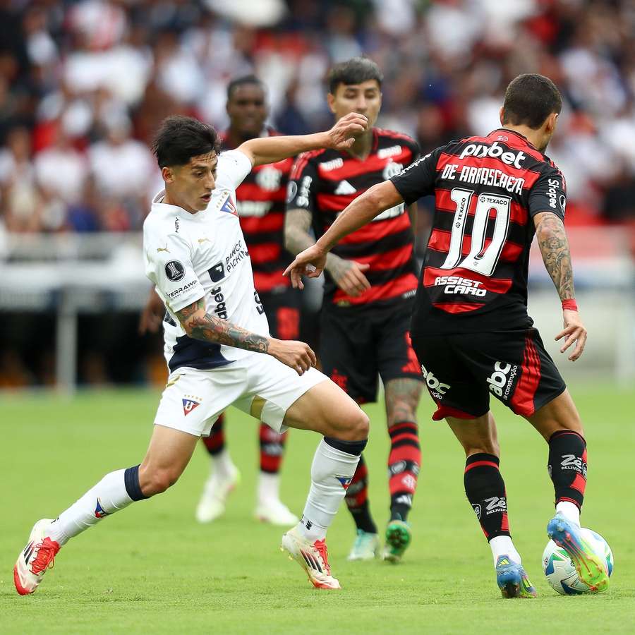 Fla não saiu do 0 a 0 com a LDU em Quito Fla não saiu do 0 a 0 com a LDU em Quito