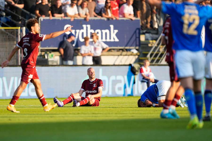 Lyngby og AGF deler i duelfyldt nullert