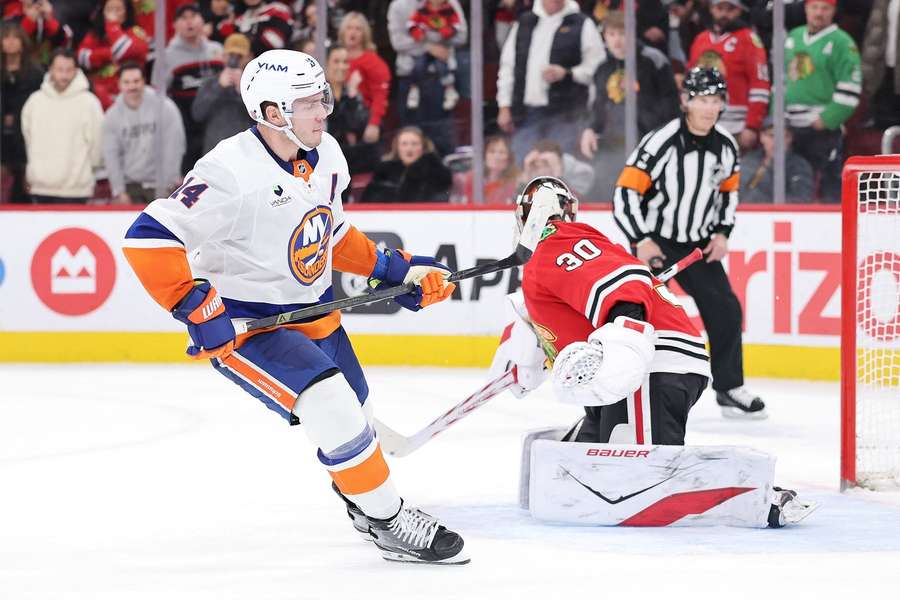 Bo Horvat of the New York Islanders scores in the shootout Bo Horvat of the New York Islanders scores in the shootout