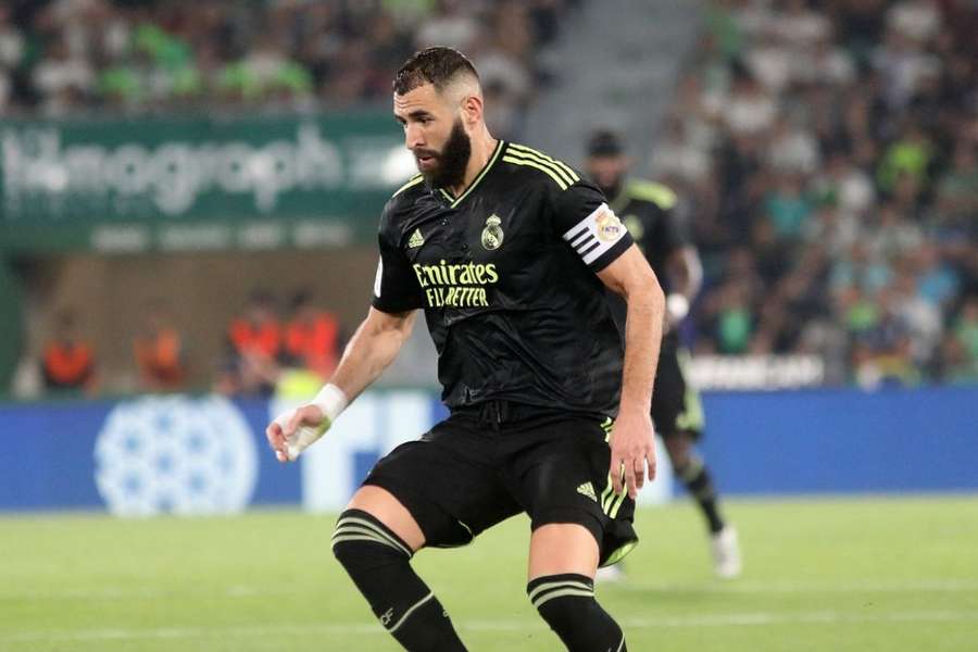 Karim Benzema nie zagra w meczu z Sevillą, jego występ wykluczyła kontuzja