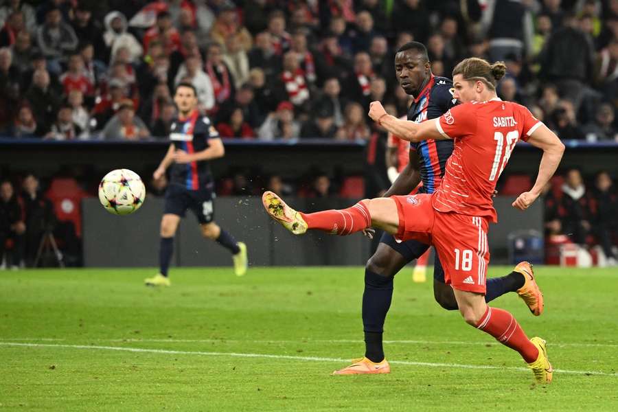 Bayern chega a 31 jogos invictos na fase de grupos da Champions