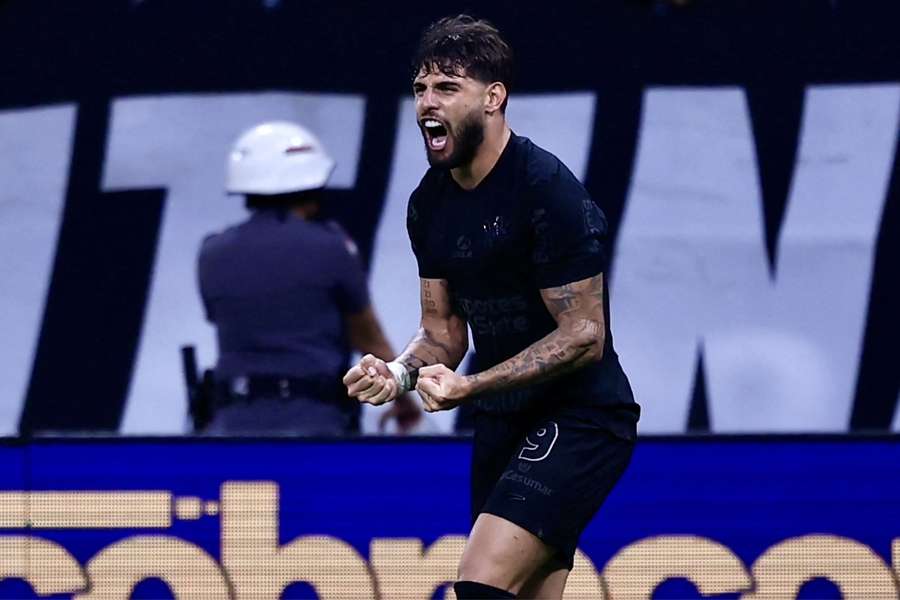 Yuri Alberto fez o segundo do Corinthians na vitória sobre o Palmeiras