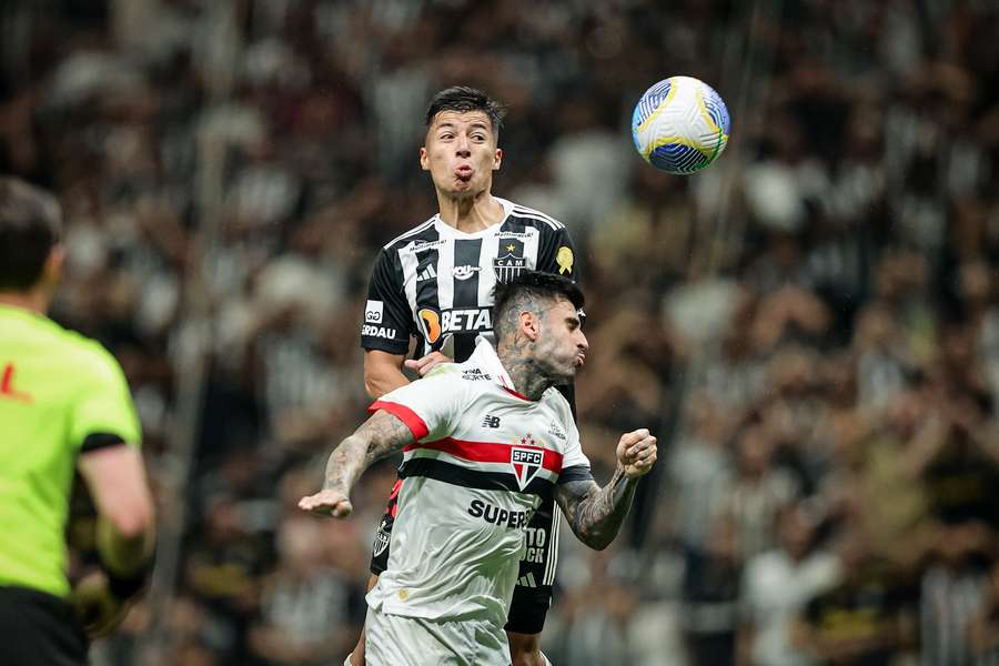 Galo fez uso da vantagem construída no jogo de ida