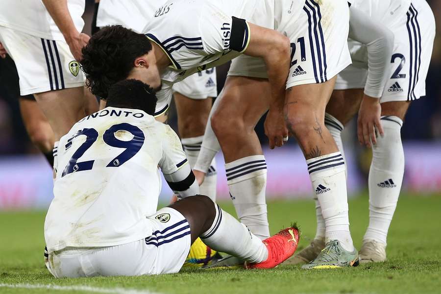 Leeds United sleept in blessuretijd tegen Cardiff City in FA Cup replay uit vuur