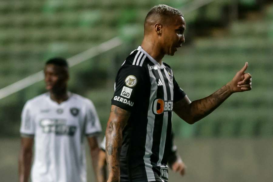 Deyverson chegou a representar o Palmeiras