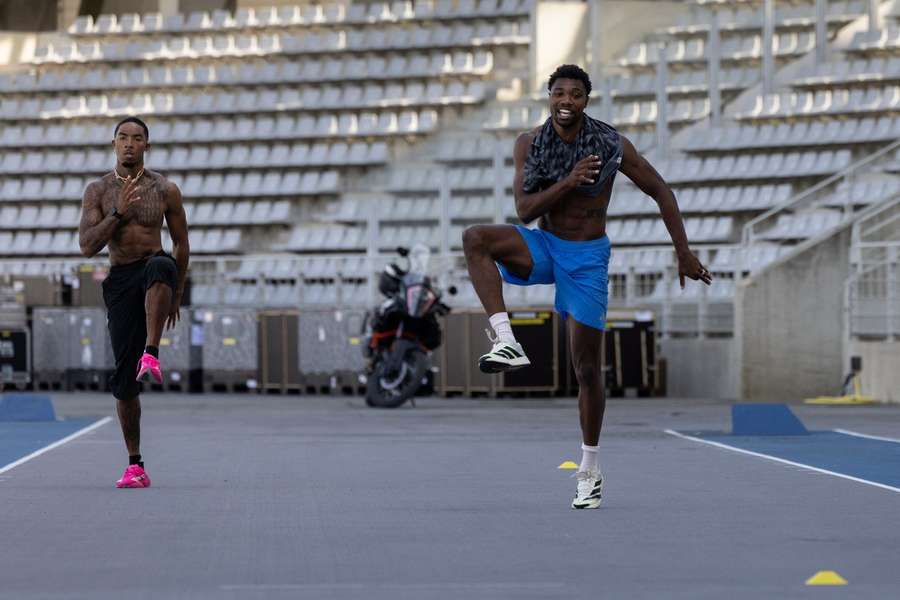 Lyles (R) training