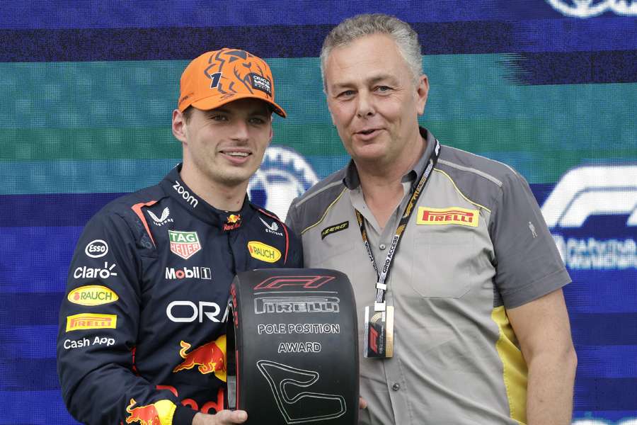 Max Verstappen își sărbătorește pole position-ul