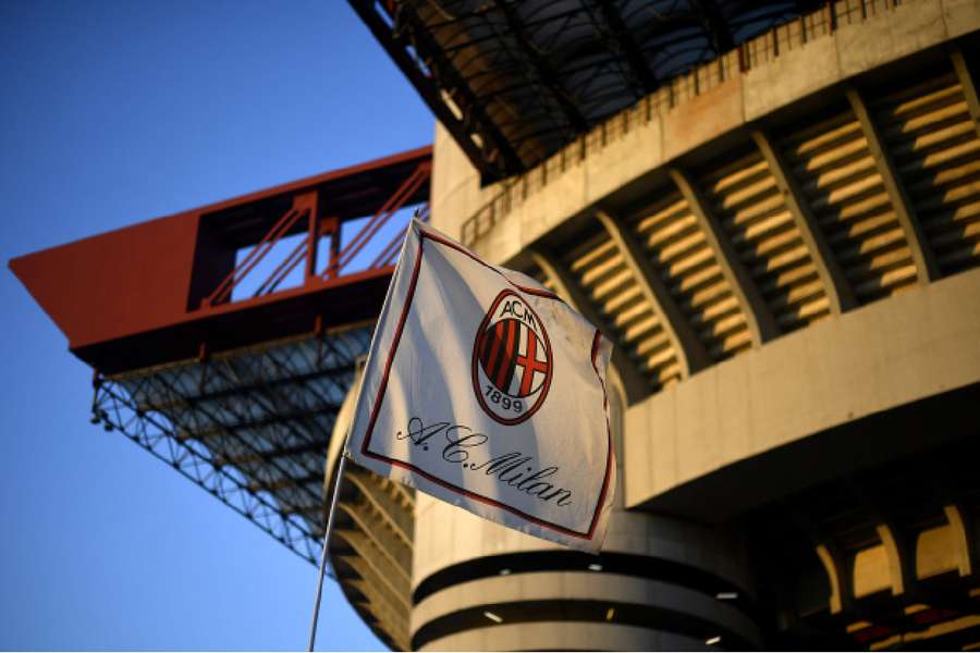 O AC Milan caiu para o sexto lugar na Serie A