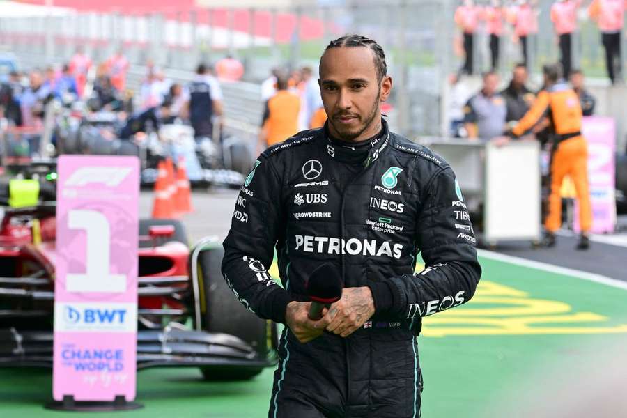 Lewis Hamilton mostra-se otimista para a nova temporada