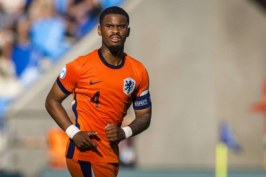 Jorrel Hato playing for the Netherlands U21 side against the England U21s