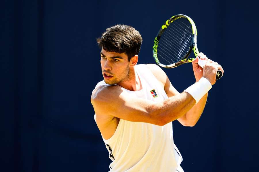 Alcaraz compite en Queen's
