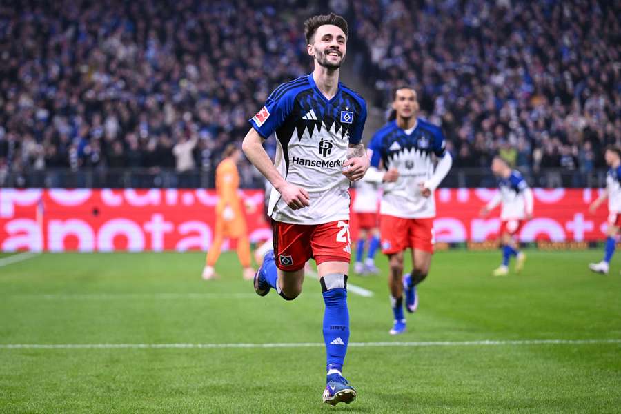 Fábio Vieira celebrou pelo Hamburgo Fábio Vieira celebrou pelo Hamburgo