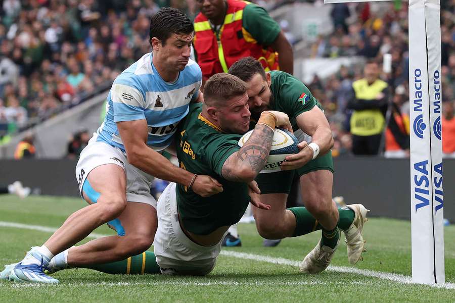 Malcolm Marx scored two tries as South Africa defeated Argentina 29-27.