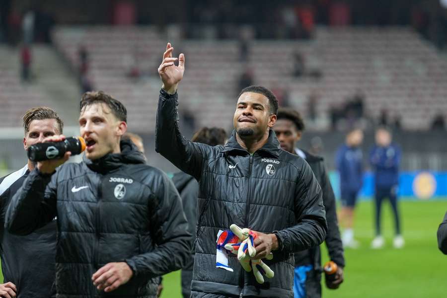 Noah Atubolu ist Freiburgs sicherer Rückhalt. Noah Atubolu ist Freiburgs sicherer Rückhalt.