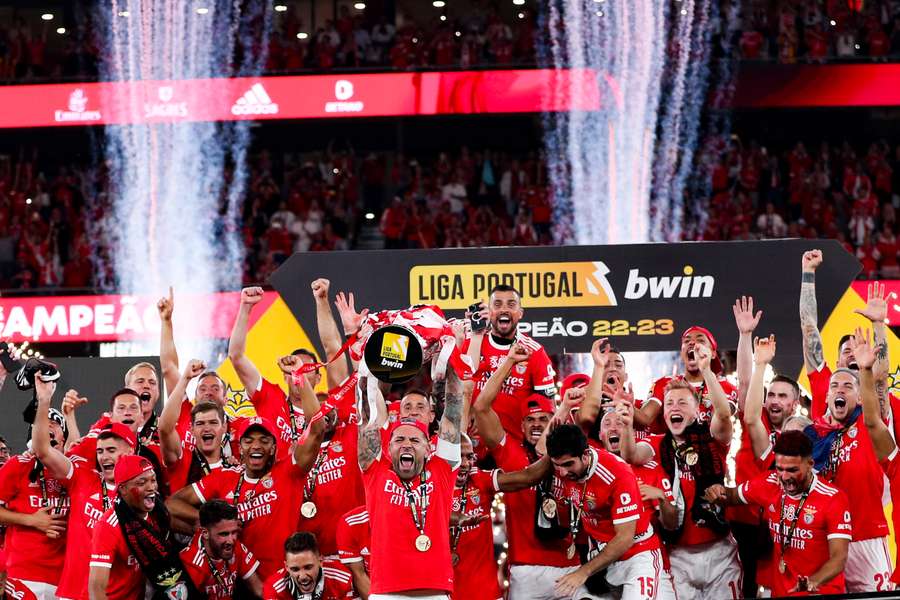 Benfica's players celebrate their title win