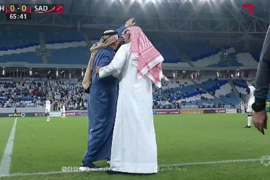 Presidente do Al Wakrah interrompe jogo no Catar