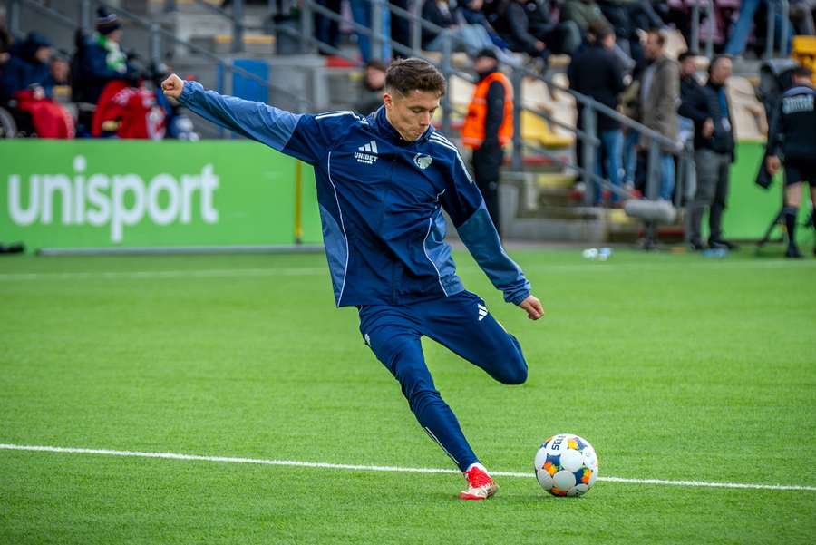 Roberto Huescas risk getting expelled from Denmark