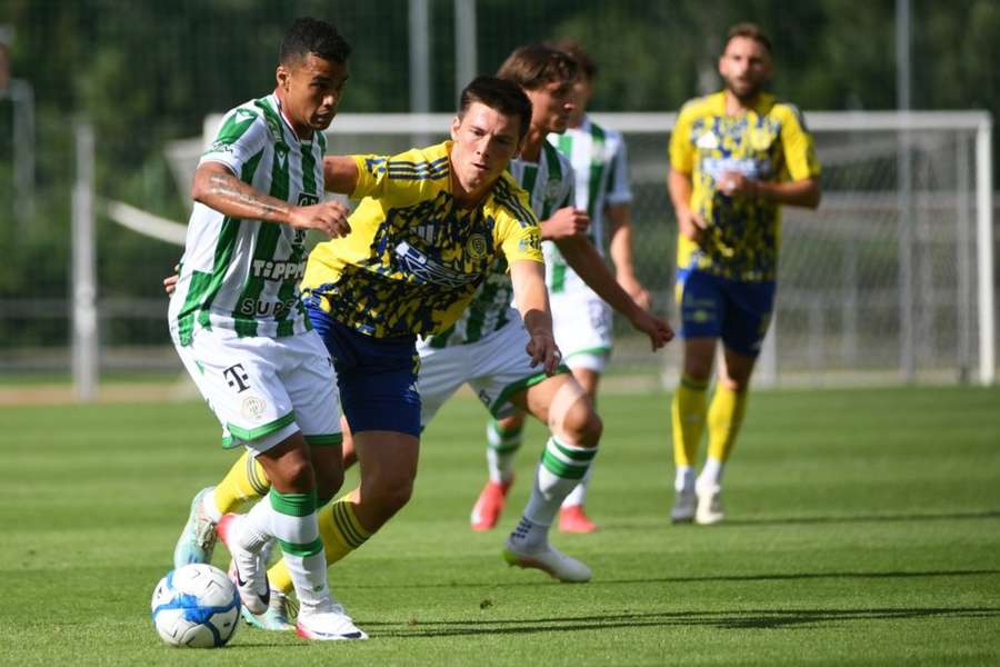Michal Cupák (vpravo) přestupuje do Zlína.