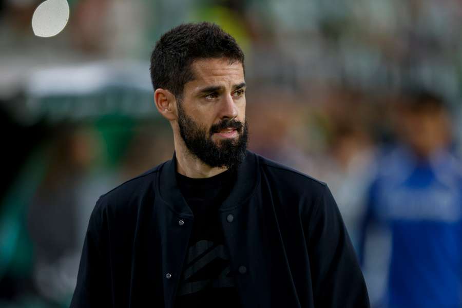 Isco y el Betis ya hablan para renovar su contrato más allá de 2027 Isco y el Betis ya hablan para renovar su contrato más allá de 2027