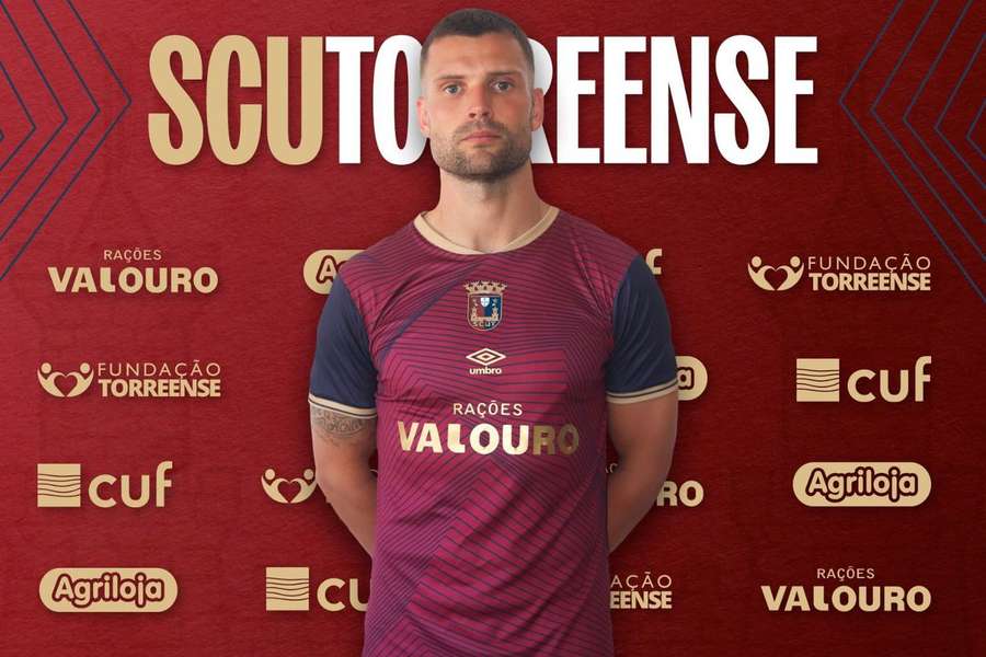 Tobias Thomsen, o novo avançado do Torreense