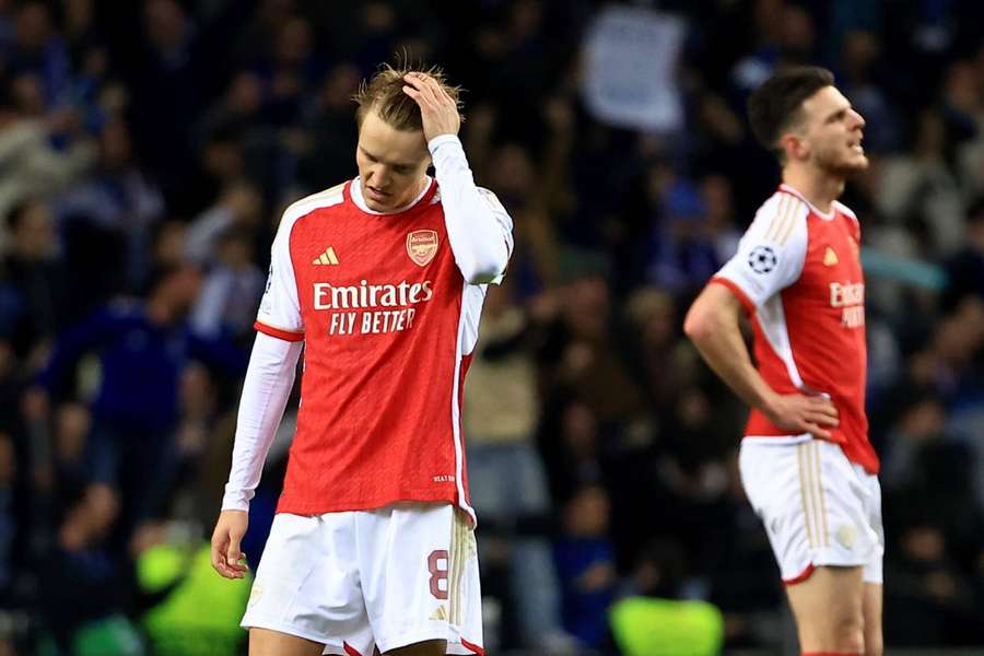 Hráči Arsenalu boli v Porte po záverečnom hvizde sklamaní.