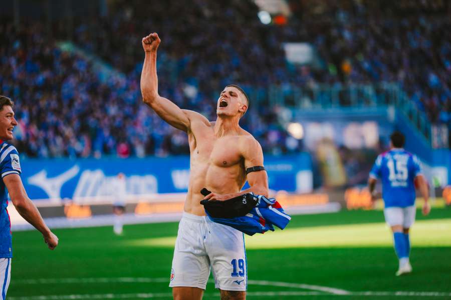 Mejdr hraje aktuálně v Německu.