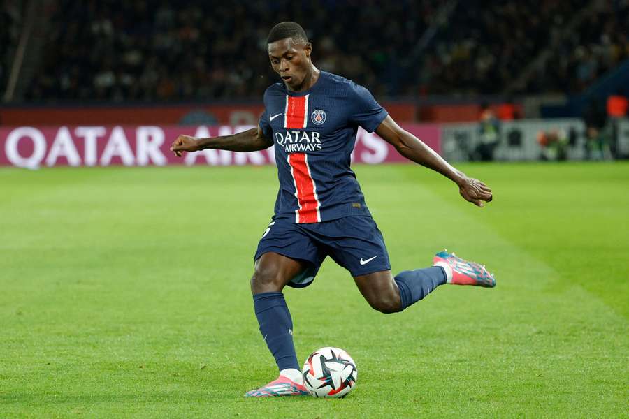 Nuno Mendes foi titular no Paris Saint-Germain