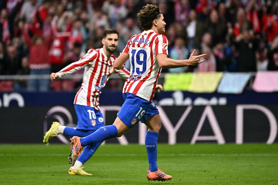 Julián celebra su gol