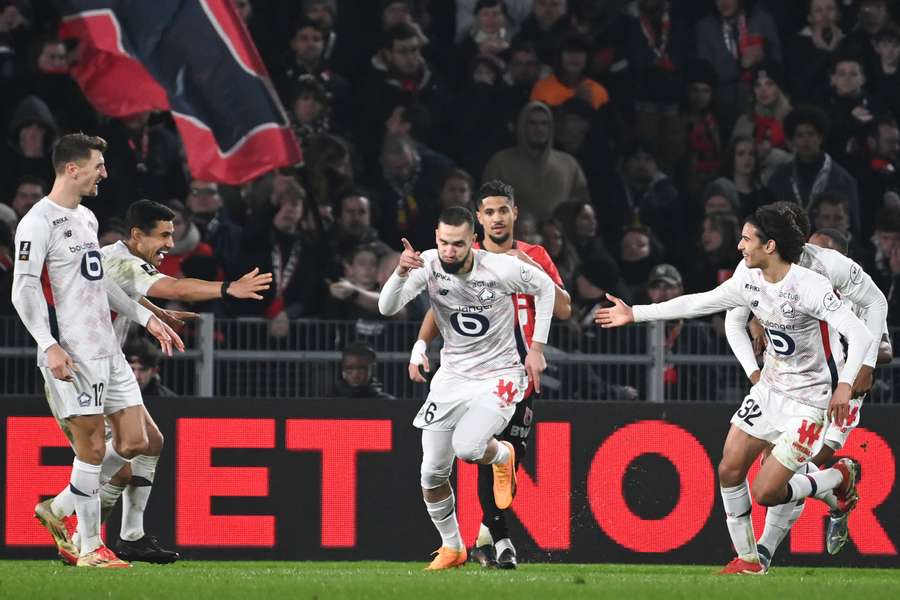 Nabil Bentaleb bejubelt sein ganz besonderes Tor für Lille.