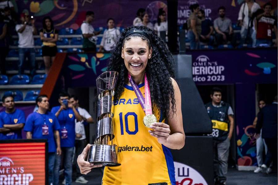 Brasil vence os EUA e é campeão da Copa América Feminina de Basquete