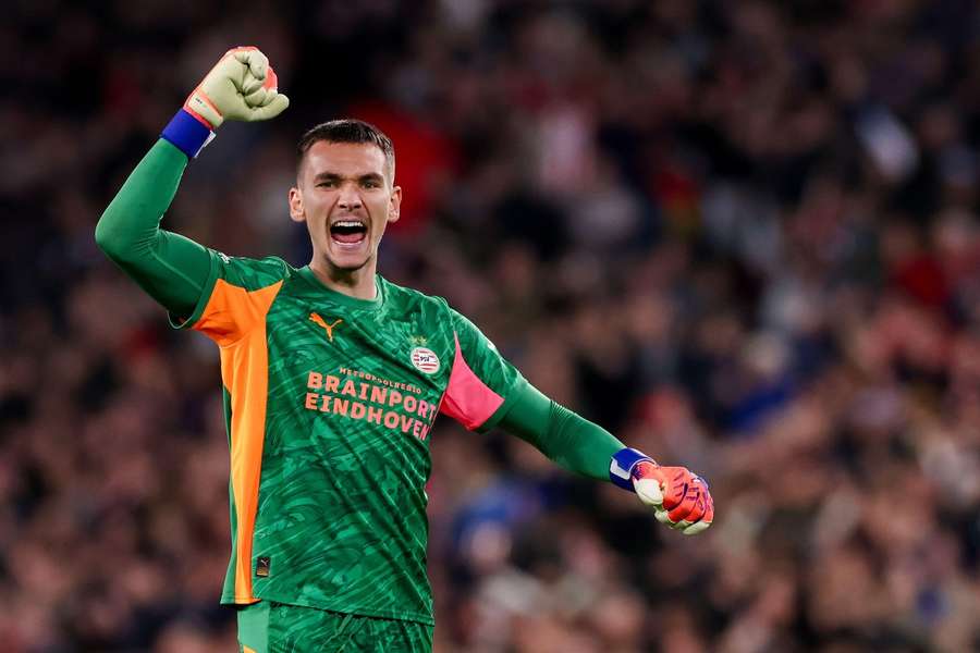 Matěj Kovář pomohl PSV čistým kontem k výhře v Bredě. Matěj Kovář pomohl PSV čistým kontem k výhře v Bredě.