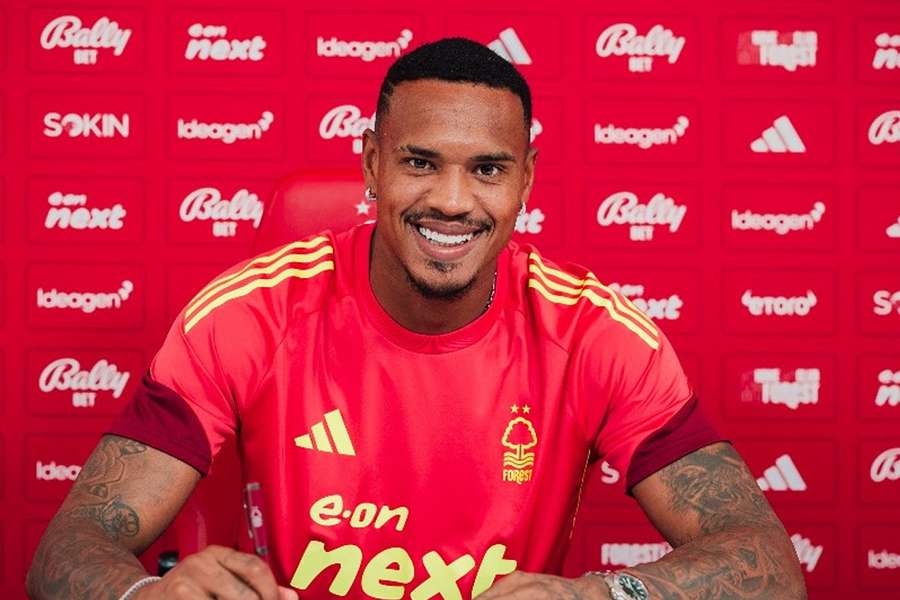 DONE DEAL: Forest close signing of Botafogo keeper Victor DONE DEAL: Forest close signing of Botafogo keeper Victor