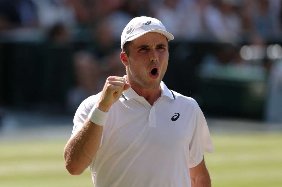 Arthur Fery celebrates breaking serve in the third set during his quarter-final match against Flavio Cobolli 