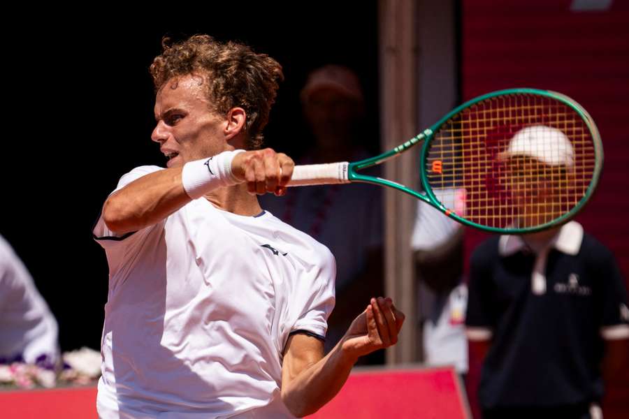 El francés Luca Van Assche, verdugo de Carreño, gana el torneo ATP de Estoril El francés Luca Van Assche, verdugo de Carreño, gana el torneo ATP de Estoril