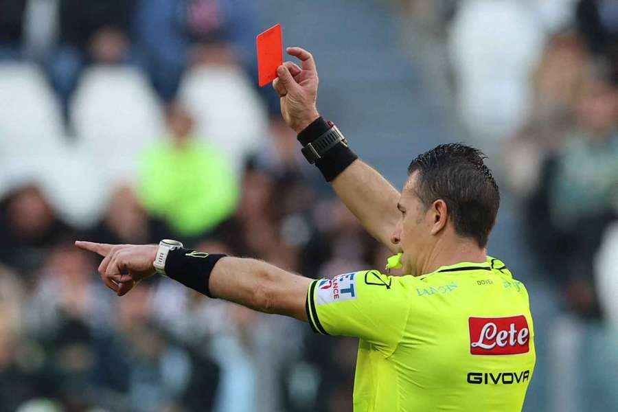 Un arbitro italiano Un arbitro italiano