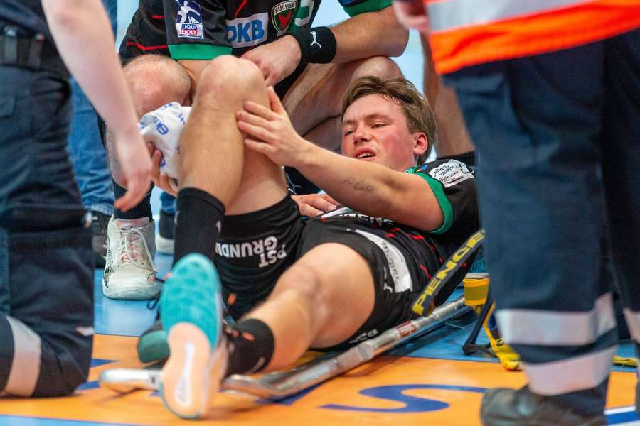 Valter Chrintz cuida do seu joelho após a lesão no LCA