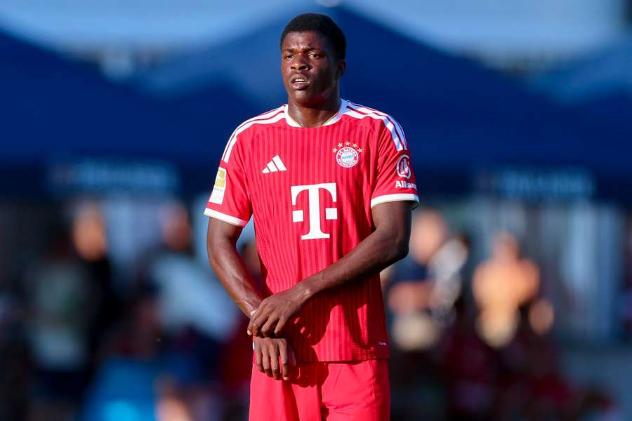 Ndiaye hat bei den Bayern langfristig unterschrieben Ndiaye hat bei den Bayern langfristig unterschrieben