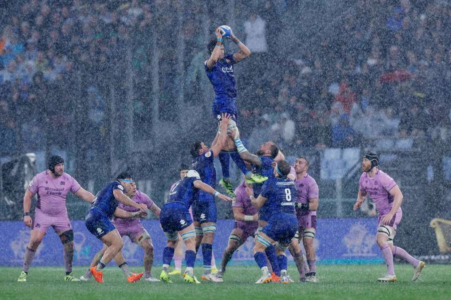 L'Italie lance son Six Nations. L'Italie lance son Six Nations.
