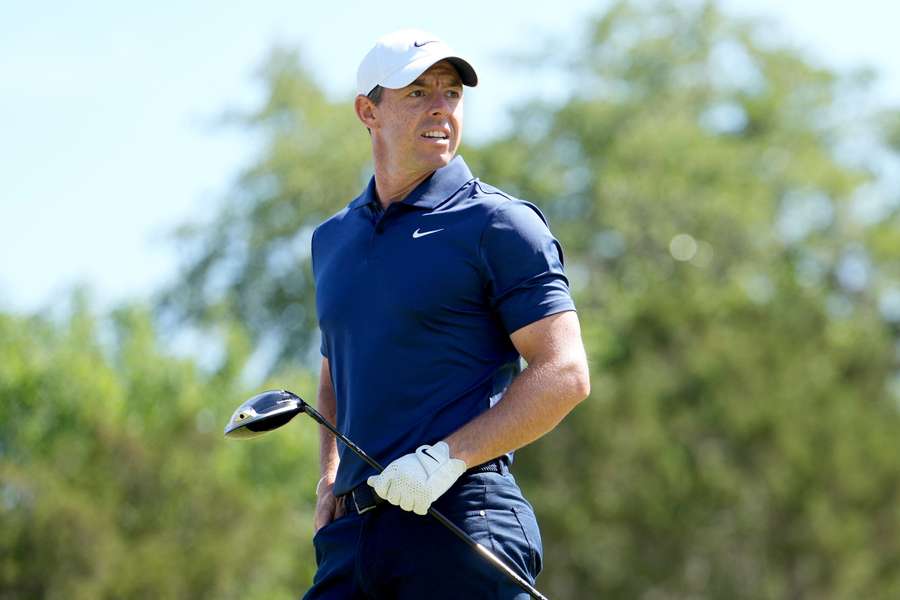 McIlroy rings changes in quest for elusive Masters win