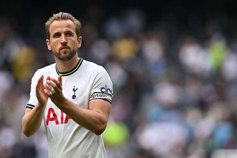 Tottenham Hotspur's English striker Harry Kane applauds the fans following the English Premier League football match between Tottenham Hotspur and Brentford