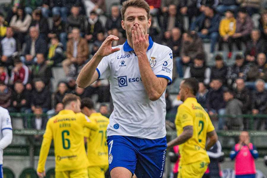 Feirense venceu em Paços de Ferreira por 1-2