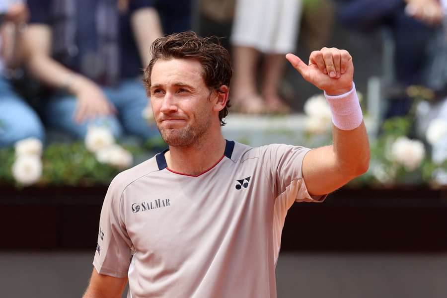 Casper Ruud celebrates his win