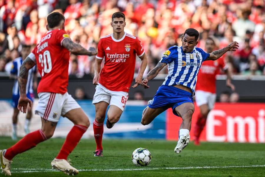 Porto diminuiu distância para o líder Benfica para sete pontos