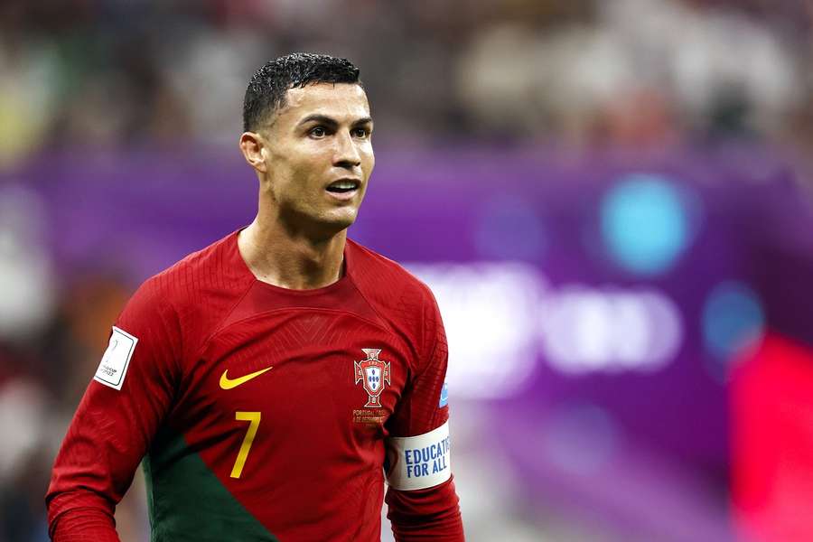 Cristiano Ronaldo foi colocado no banco durante a Copa do Mundo
