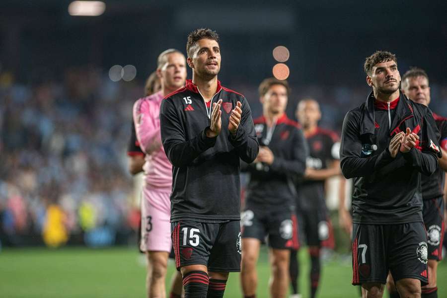 Fábio Cardoso não entra nas opções do Sevilha