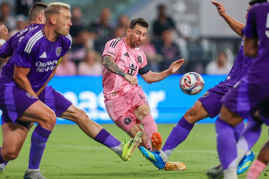 Messi shoots on goal against Orlando City