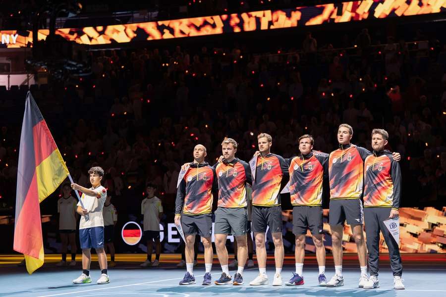 Das deutsche Team beim Davis-Cup-Halbfinale 2024.